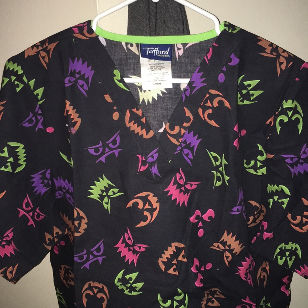 Tafford scrubs